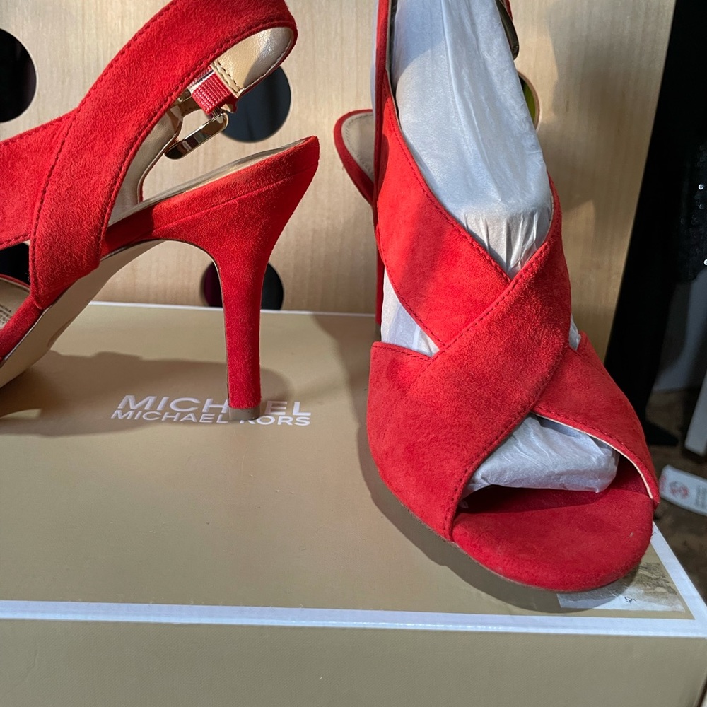 Michael Kors sandal - Picture 7 of 12